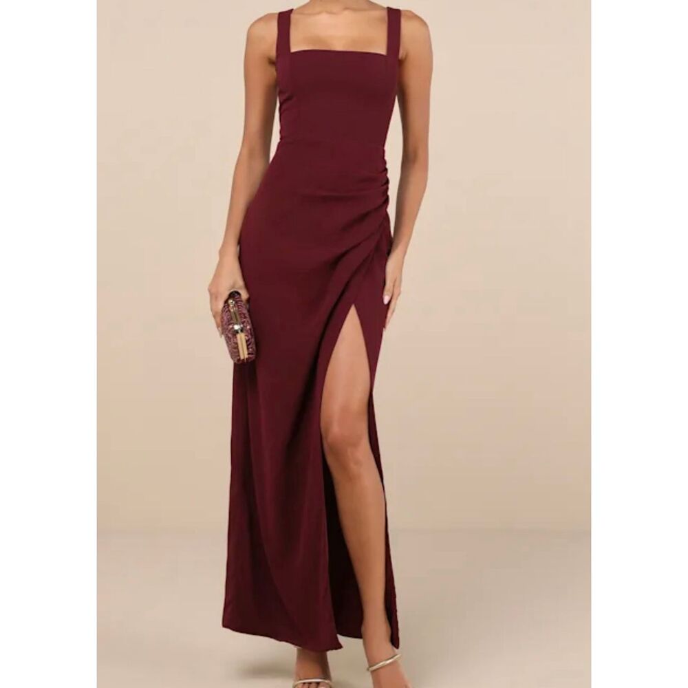 Lulus NWT glamorous disposition burgundy ruched maxi dress small
